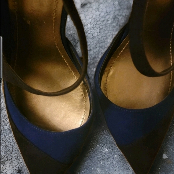 BCBGENERATION Two-tone blue suede heals size 10 - Picture 8 of 8